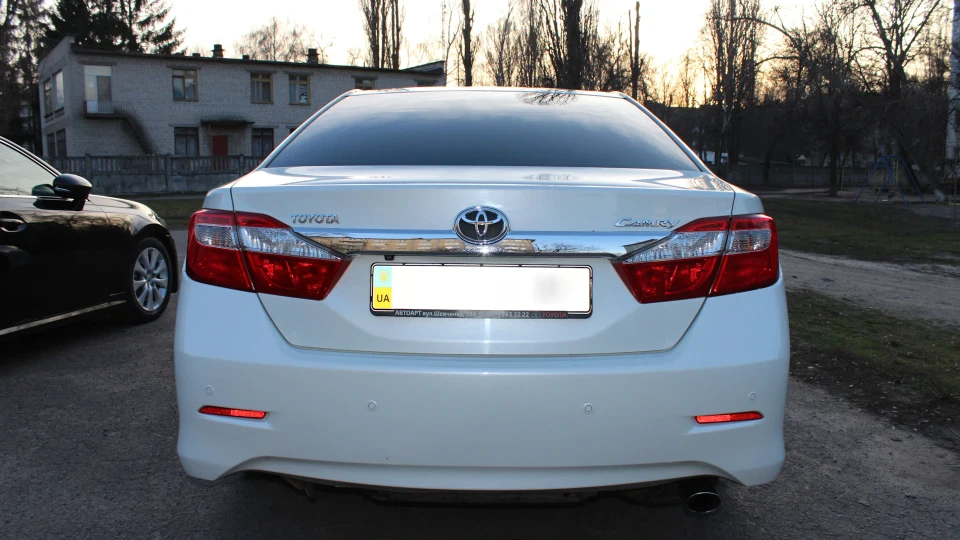 Toyota Camry Білий Самурай 4