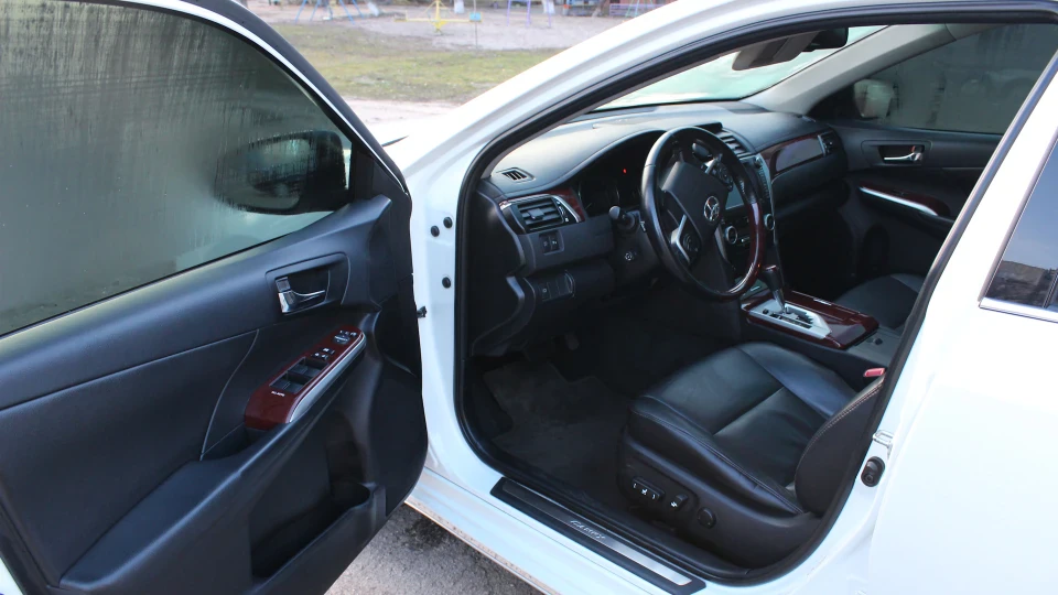 Toyota Camry Білий Самурай 5