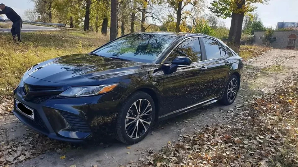 Toyota Camry Black night 2