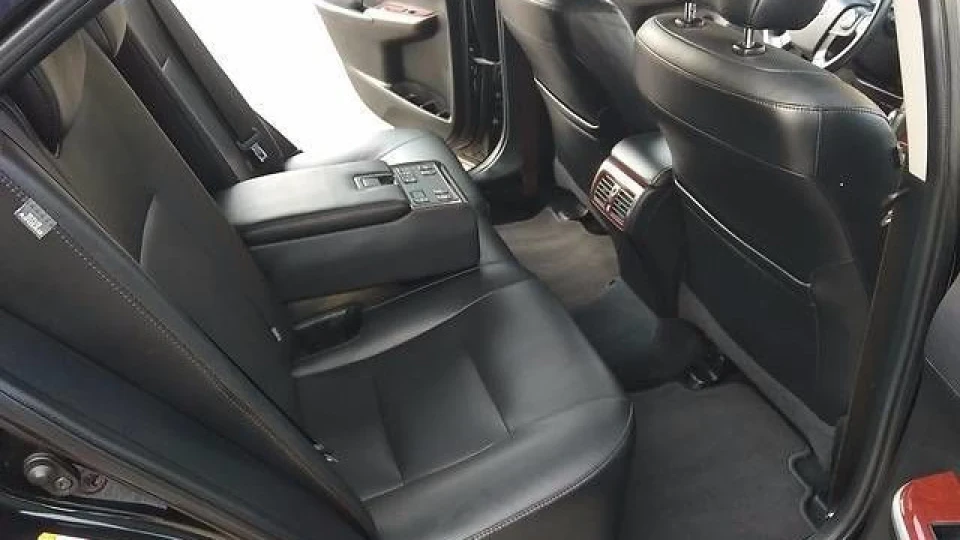 Toyota Camry Чорна 2.5 5