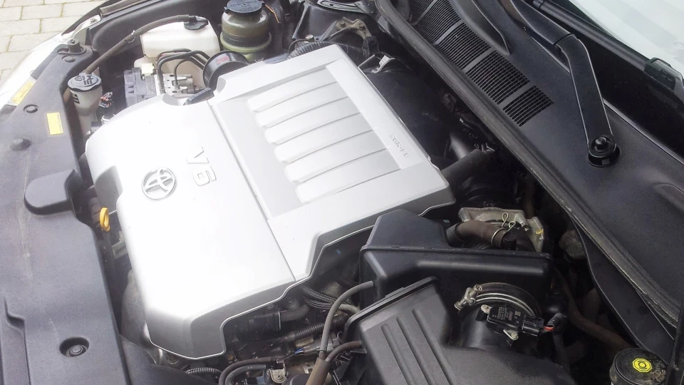 Toyota Camry Чорна ластівка 5