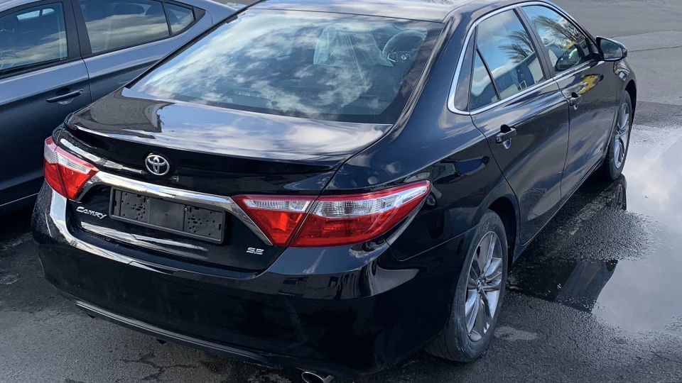 Toyota Camry Чорний Тапок Без душі 😉 2