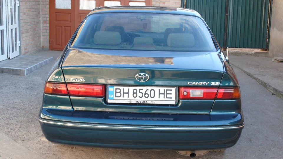 Toyota Camry GreenЧ 5