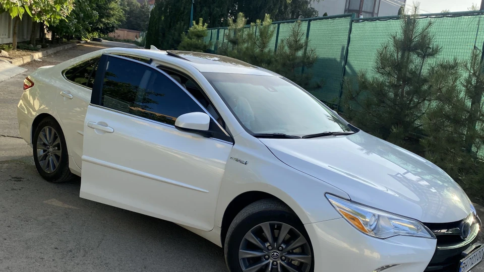 Toyota Camry Hybridний Янь