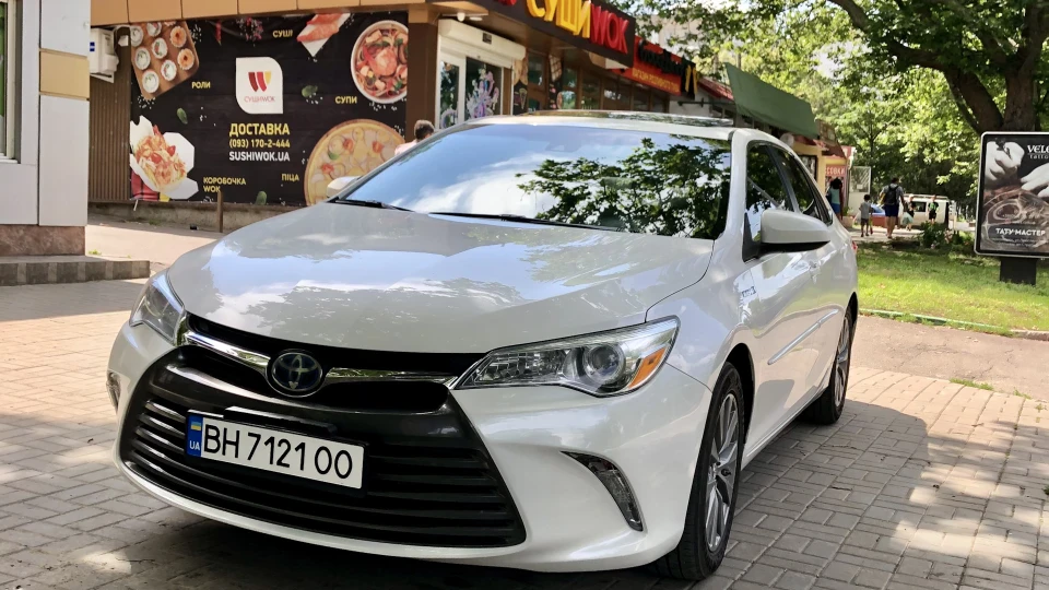 Toyota Camry Hybridний Янь 2