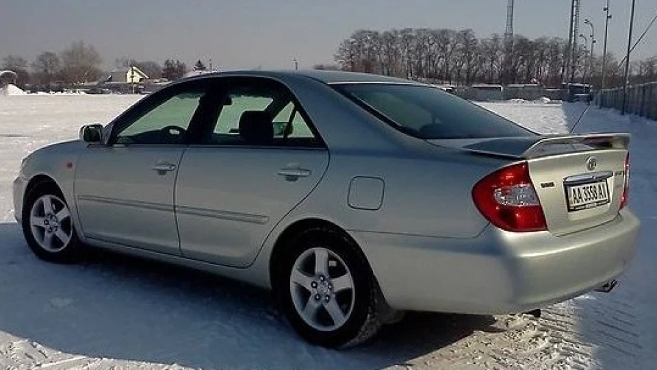Toyota Camry Кораблик
