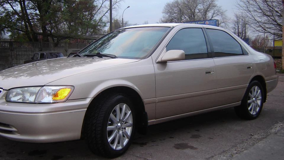 Toyota Camry крокодил 3