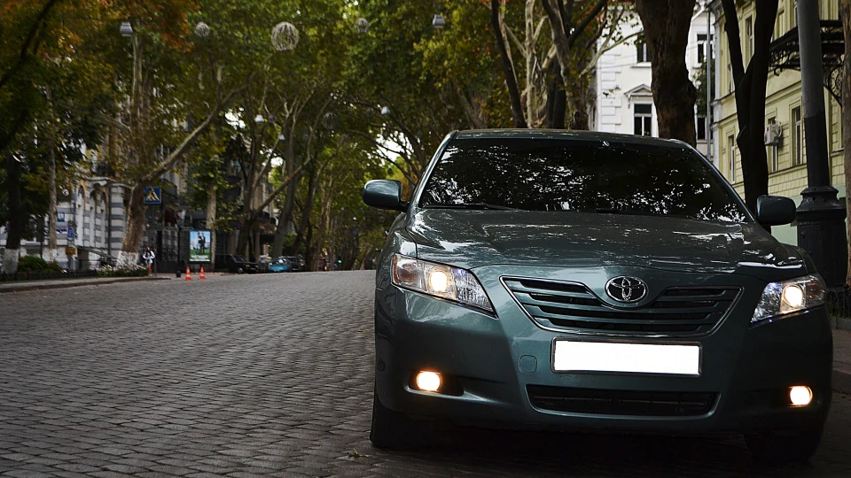 Toyota Camry Малосольний огірок 2