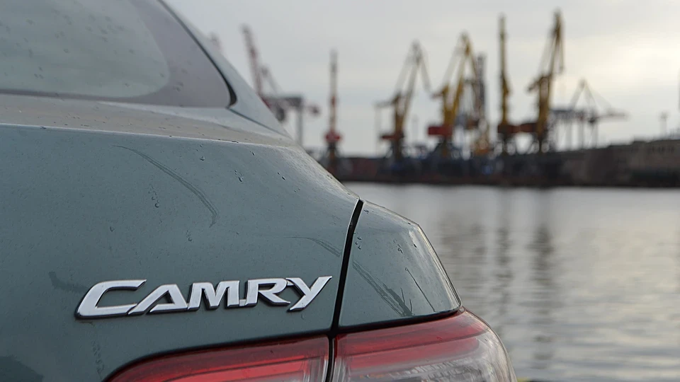Toyota Camry Малосольний огірок 5