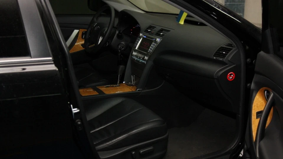 Toyota Camry - Not just business! 5