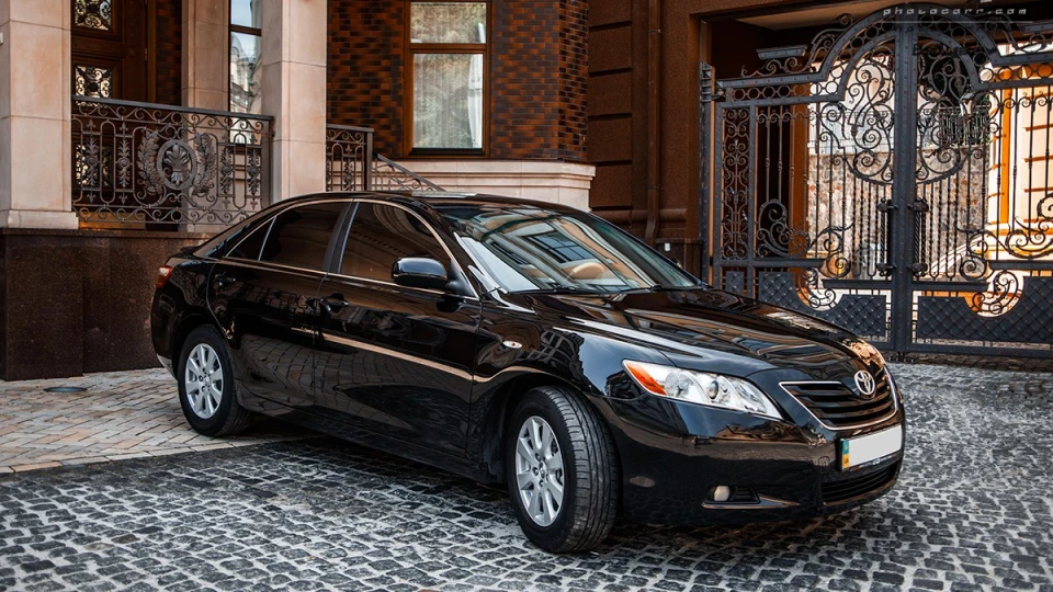 Toyota Camry Огонь 2
