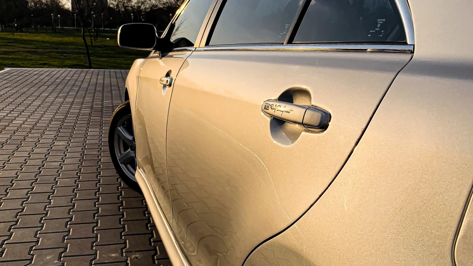 Toyota Camry SE 3
