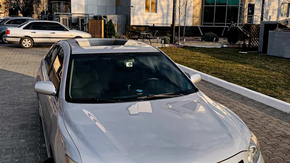 Toyota Camry SE 4