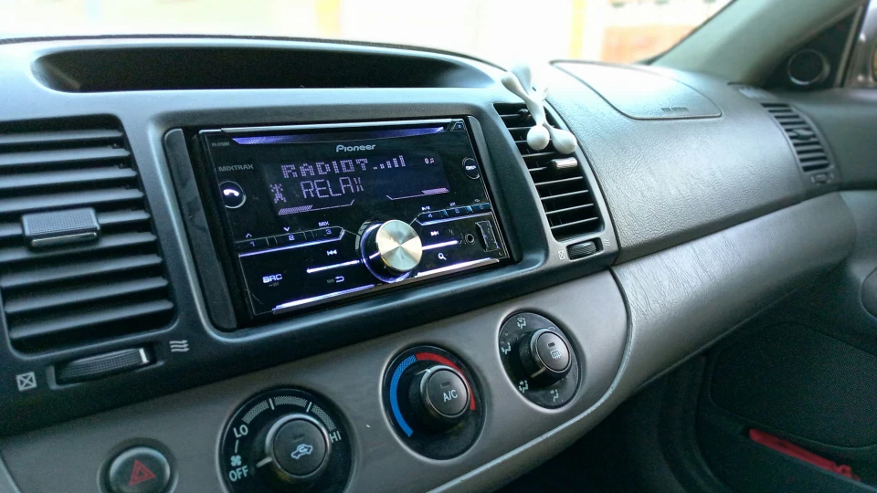 Toyota Camry Сіра миша)