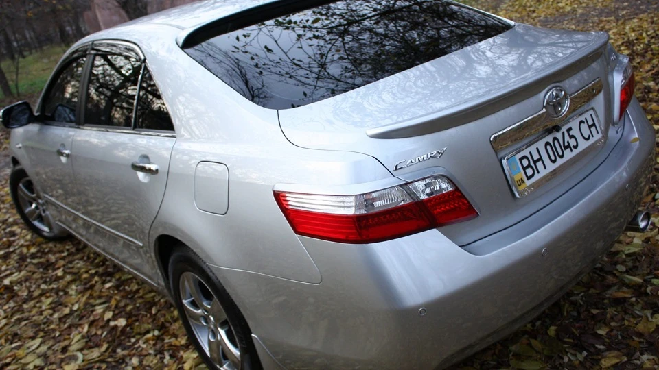 Toyota Camry Сріблястий металік.2,4 4