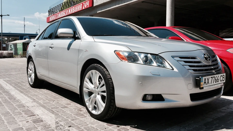 Toyota Camry SilverStone 2