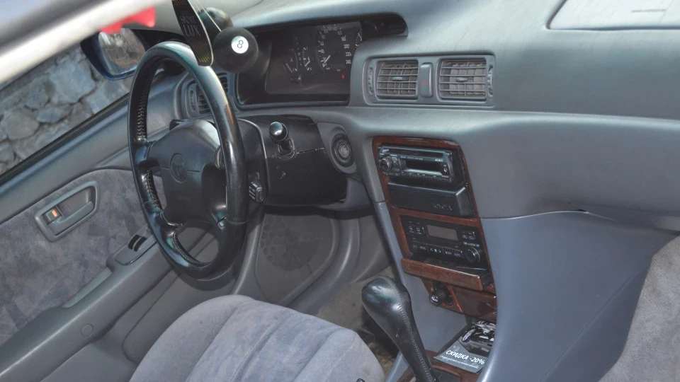 Toyota Camry синя куля 3