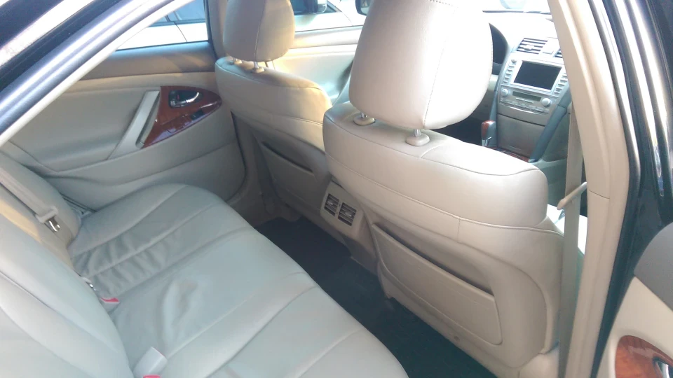 Toyota Camry solid black lighter 3