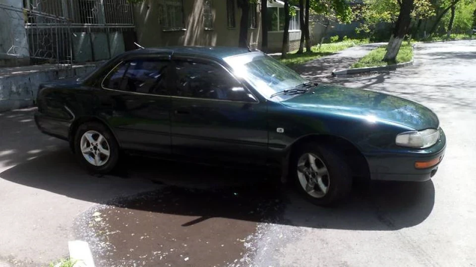 Toyota Camry SXV10.5S-FE 2