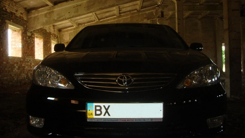 Toyota Camry USA 3.0V6 XLE 4