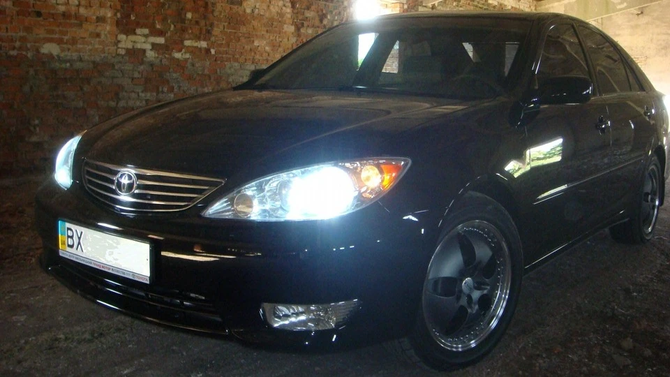 Toyota Camry USA 3.0V6 XLE 5