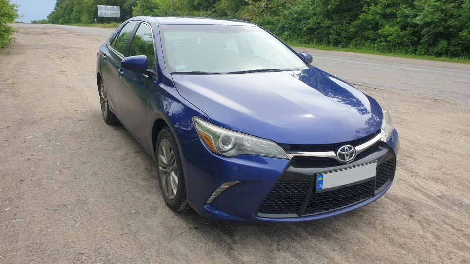 Toyota Camry USA 2