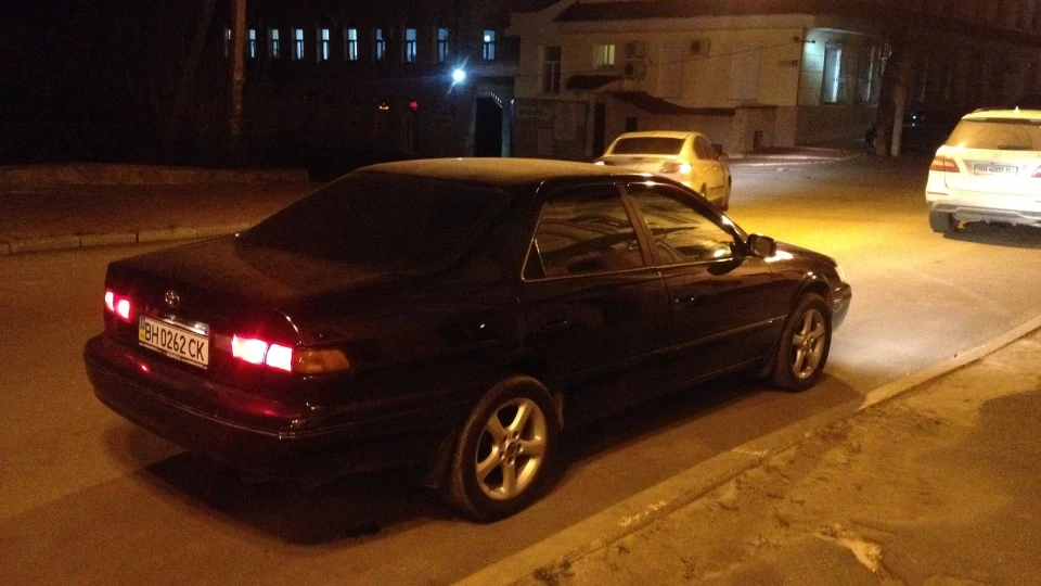 Toyota Camry USA 3