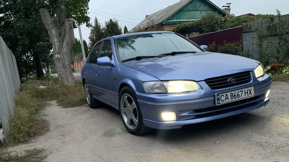 Toyota Camry V6 3