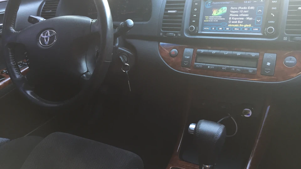 Toyota Camry V6