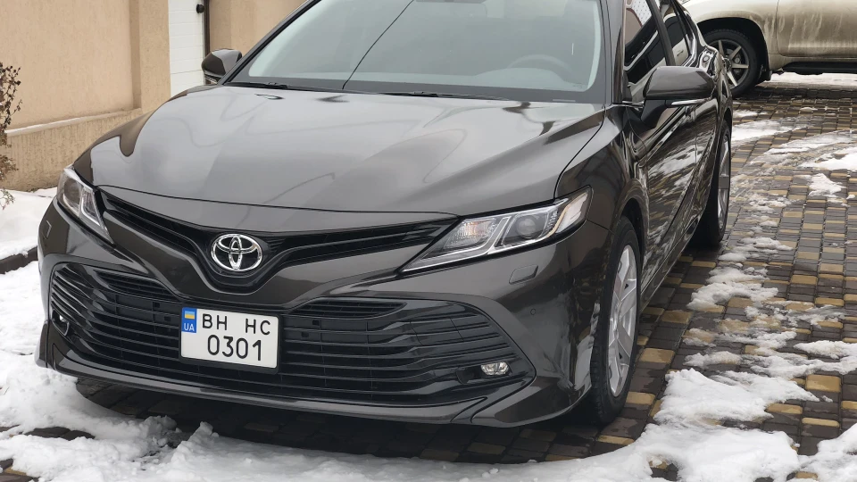 Toyota Camry V70 BROWNSTONE 5