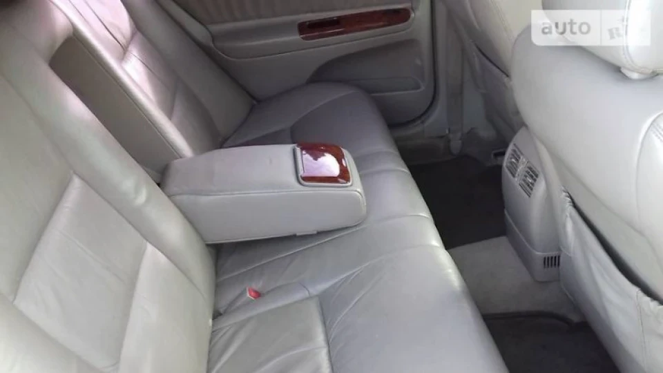 Toyota Camry Вальяжний японець 2