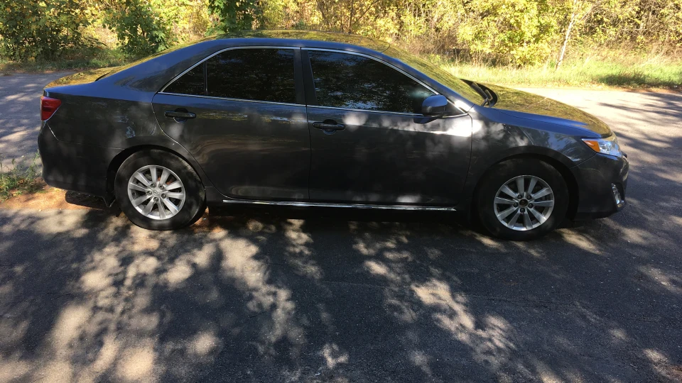 Toyota Camry XLE (USA) 3