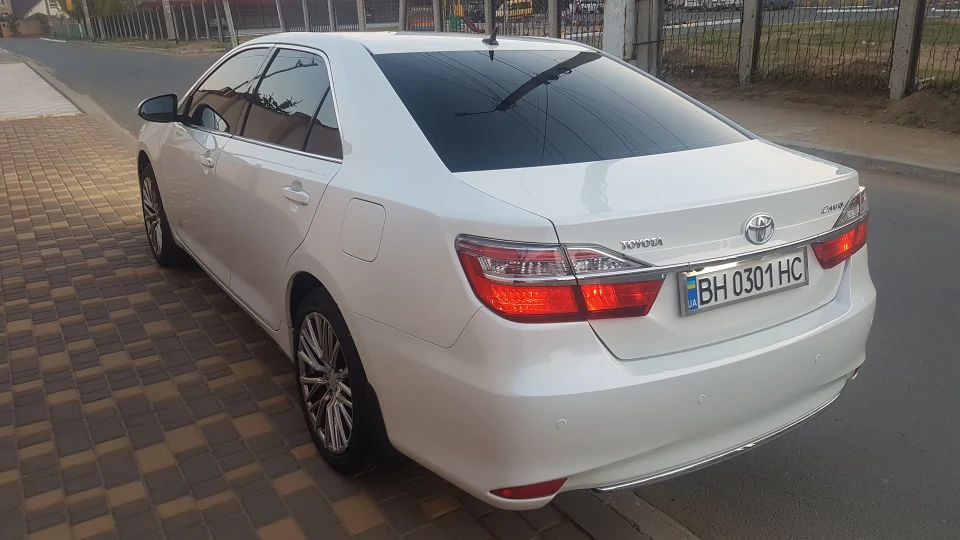 Toyota Camry перлина