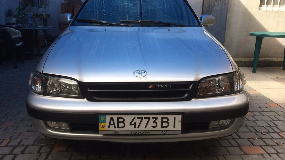 Toyota Carina E 3