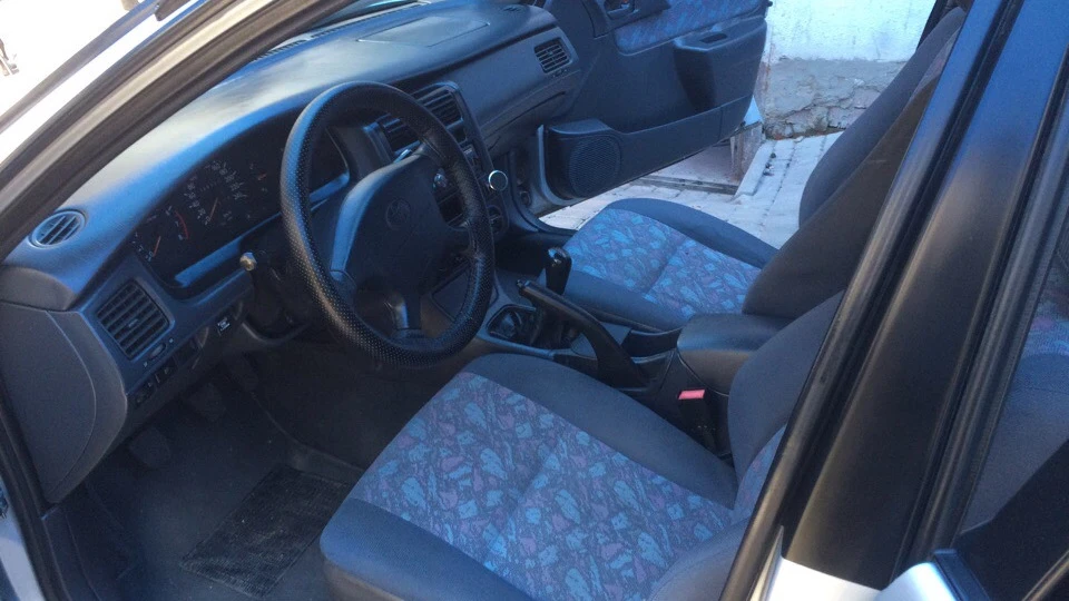 Toyota Carina E 5