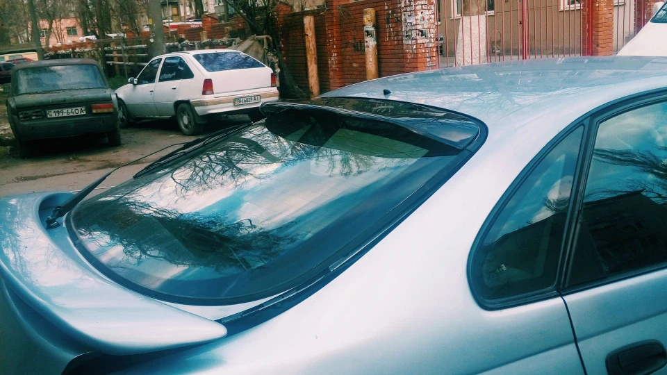 Toyota Carina E 3