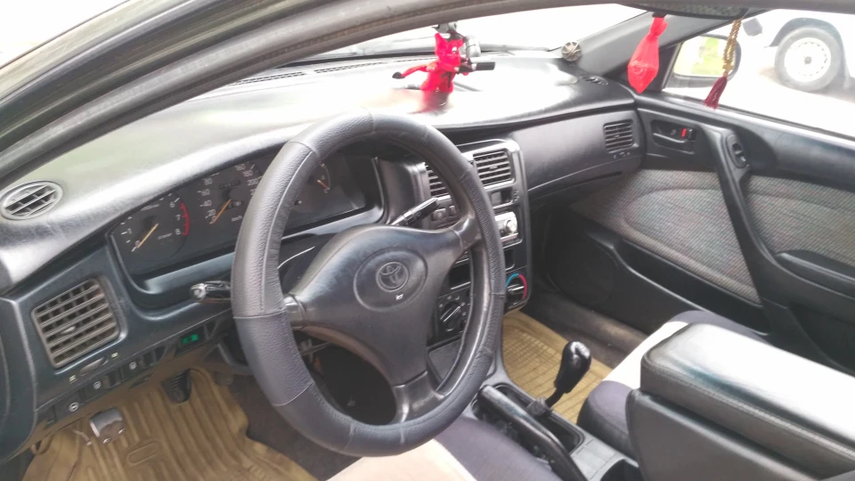Toyota Carina E 3