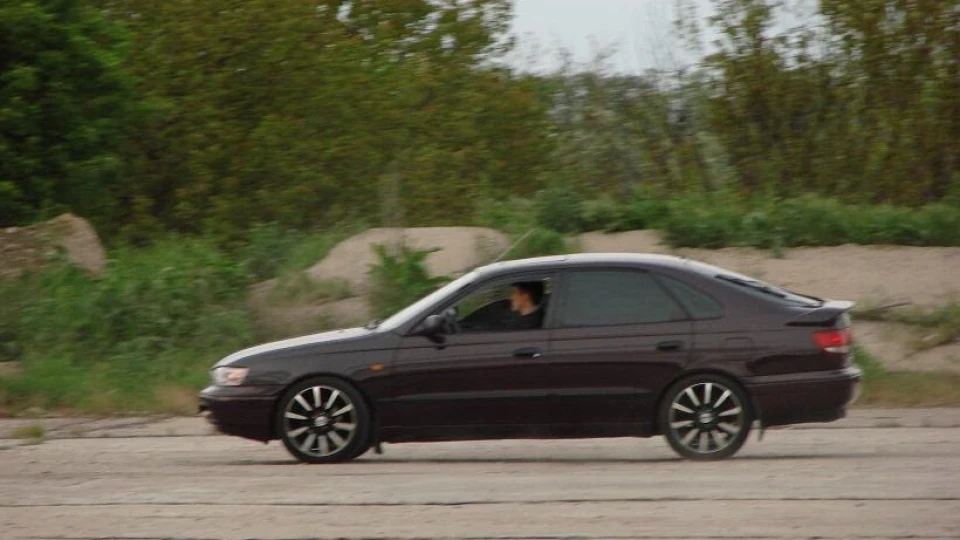 Toyota Carina E