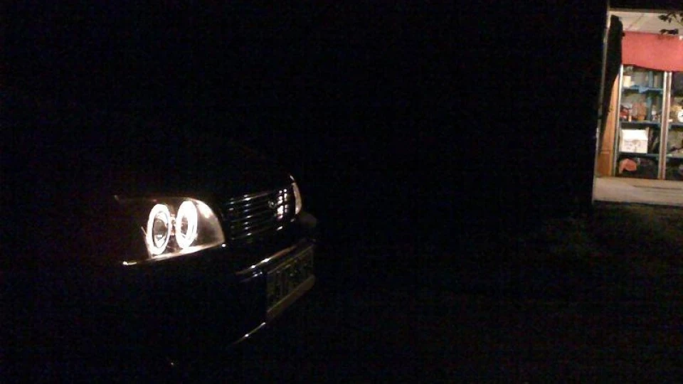 Toyota Carina E 4