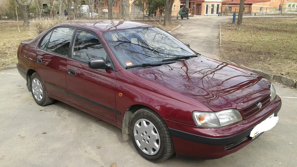 Toyota Carina E
