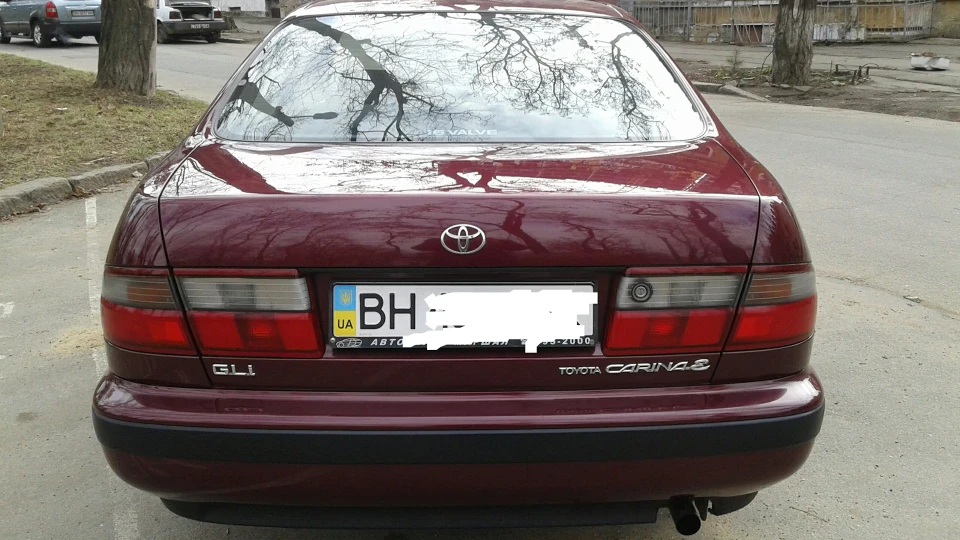Toyota Carina E 4