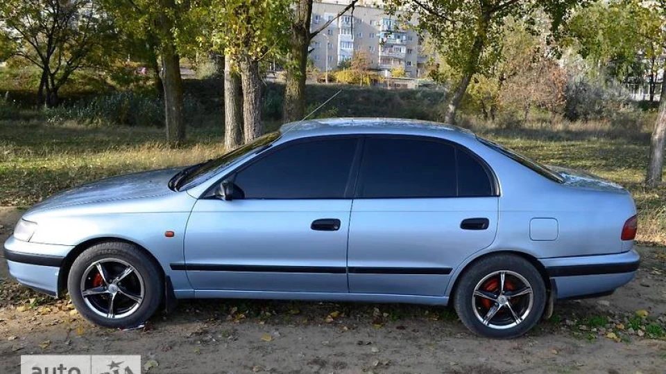 Toyota Carina E