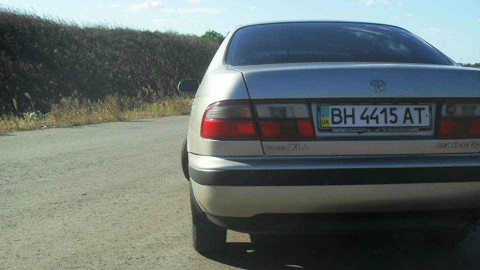 Toyota Carina E 5