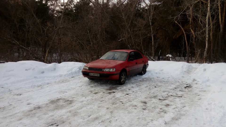 Toyota Carina E 3