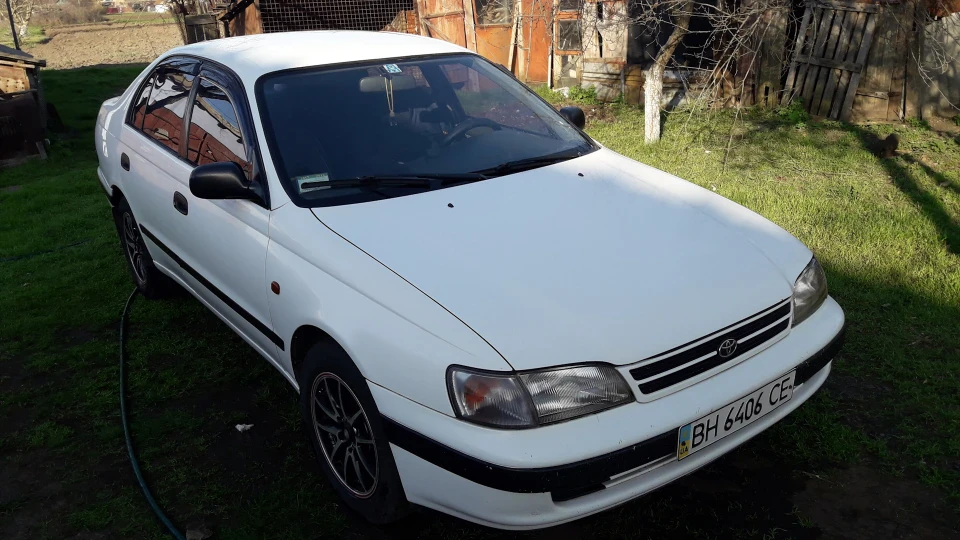Toyota Carina E 5