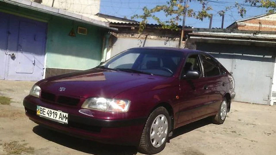 Toyota Carina E 1.8