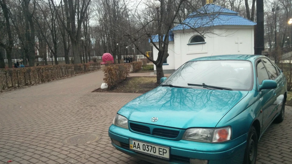 Toyota Carina E 1.8 3