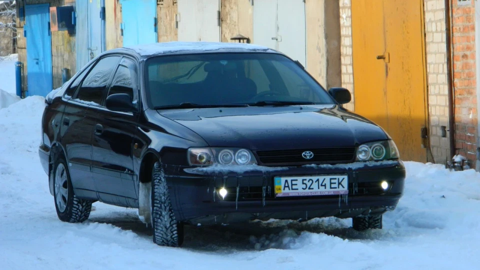 Toyota Carina E 2-літровий літак 5
