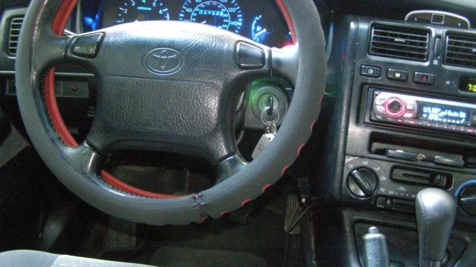 Toyota Carina E Е 1.6 Перше місце 2