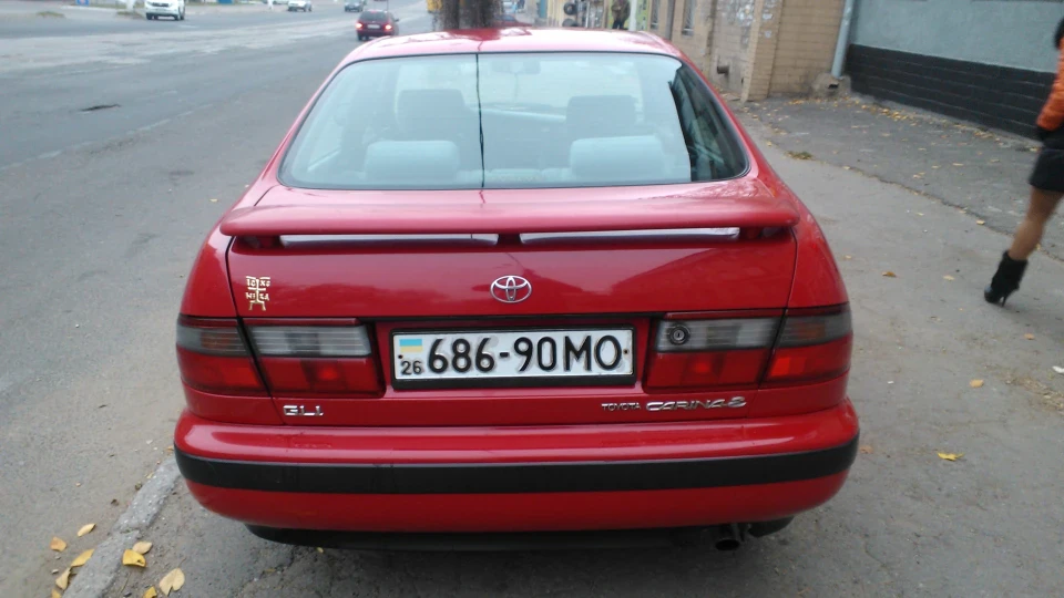 Toyota Carina E Червона Каріша 3